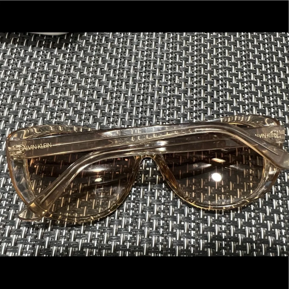 Calvin Klein Collection Women’s Crystal Beige Cat Eye Sunglasses w Case NWOT
